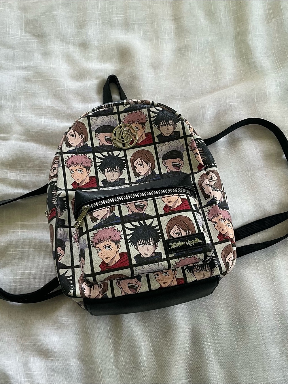 Jujutsu Kaisen Hot Topic Mini Backpack w/Pin